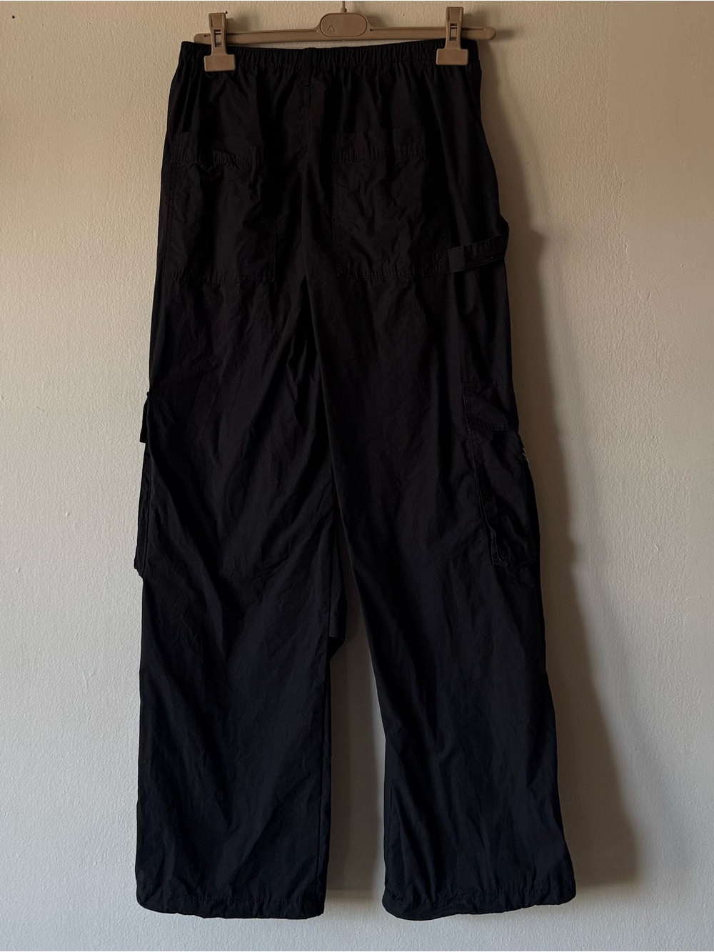 PacSun Black Cargo Pants - Picture 3 of 7